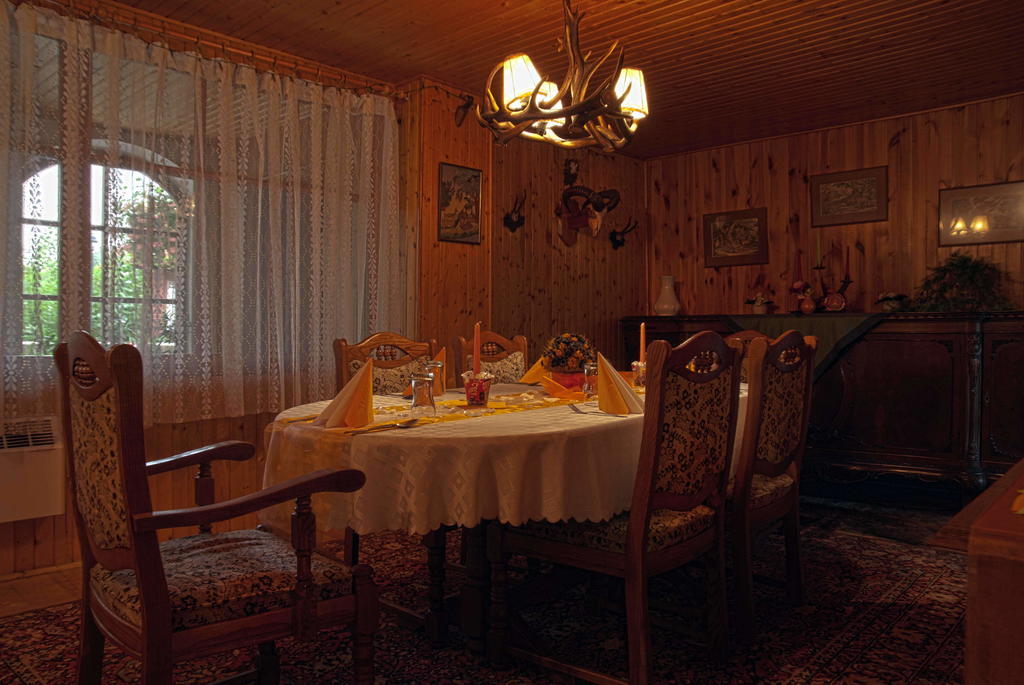 Lovecký hotel Jívák Loučeň Esterno foto