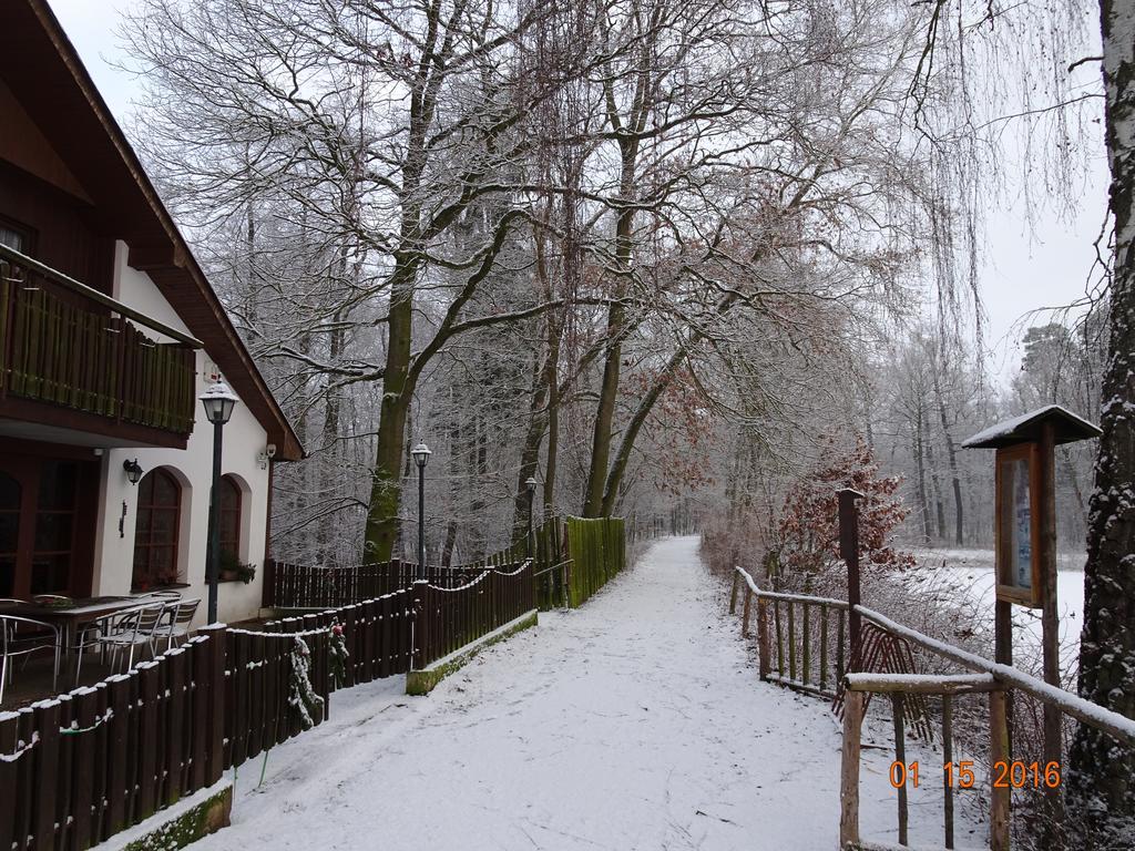 Lovecký hotel Jívák Loučeň Esterno foto