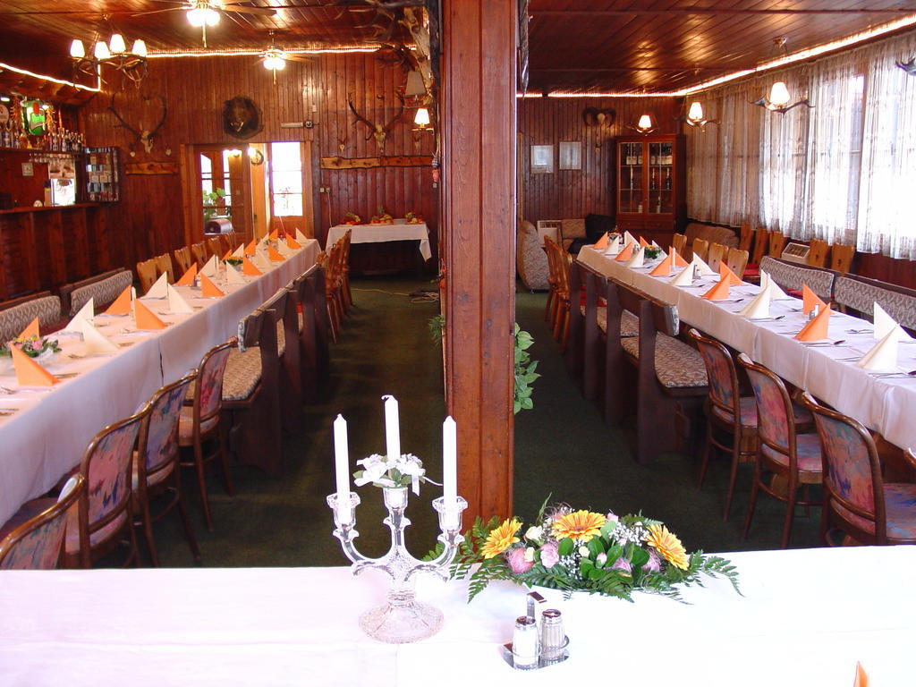 Lovecký hotel Jívák Loučeň Esterno foto