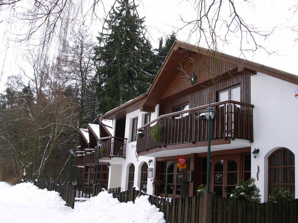 Lovecký hotel Jívák Loučeň Esterno foto