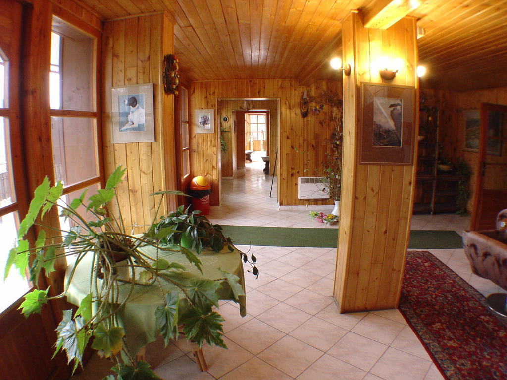 Lovecký hotel Jívák Loučeň Esterno foto